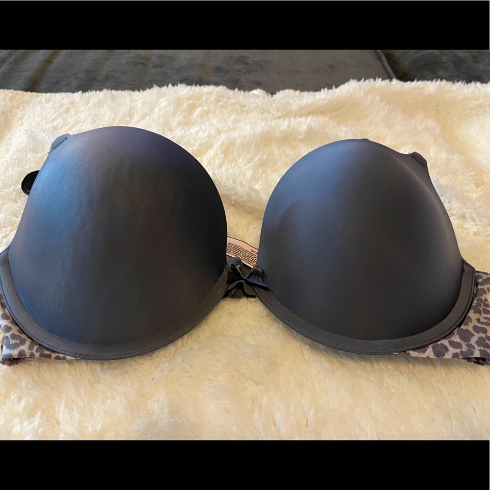 Victoria Secrets 
Push-Up